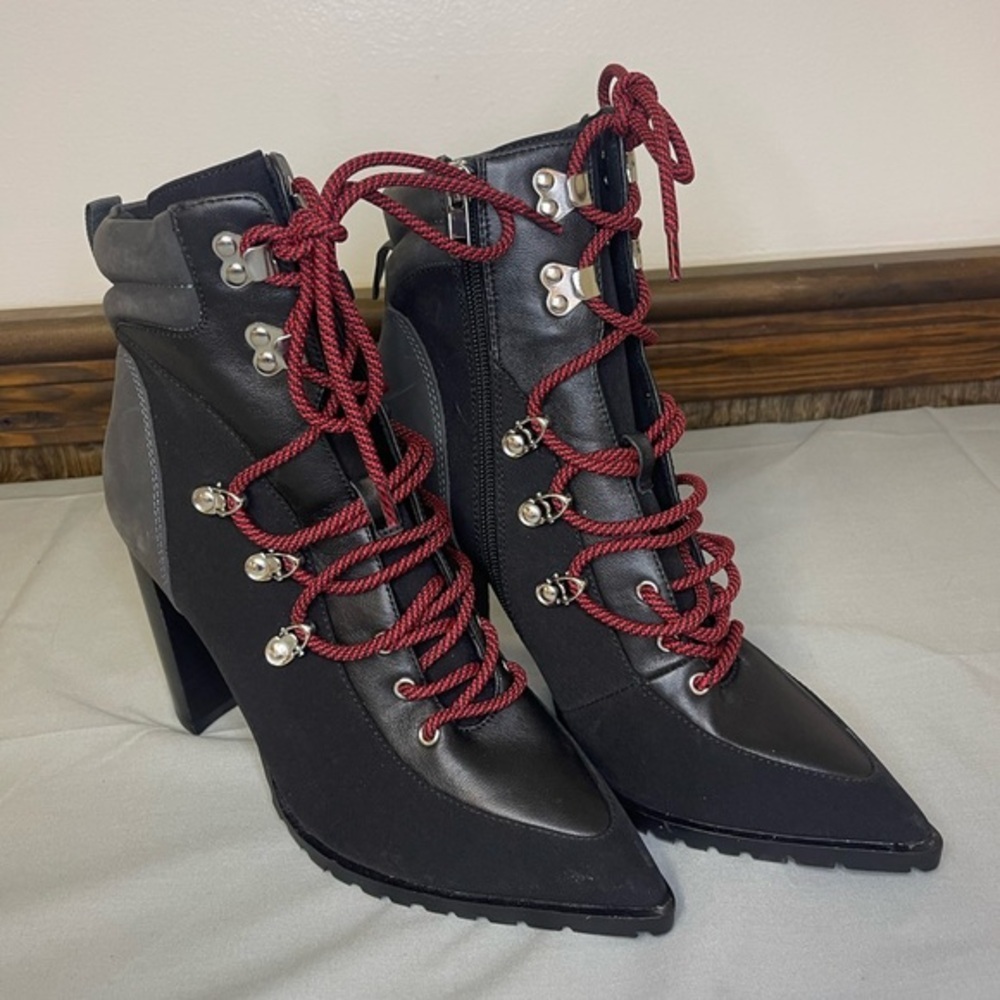 Steve Madden Karey Black Multi Lightweight Lace‎ Up Mid Heel Booties Size 8.5